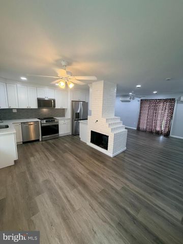 89 TIMBER LN, Levittown, PA 19054