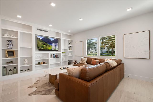 1140 S ORLANDO AVENUE F8, Maitland, FL 32751