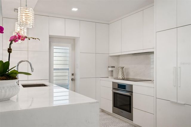 1140 S ORLANDO AVENUE F8, Maitland, FL 32751