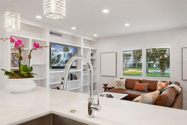 1140 S ORLANDO AVENUE F8, Maitland, FL 32751