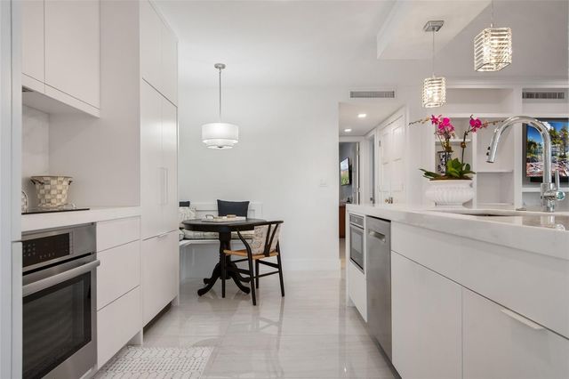 1140 S ORLANDO AVENUE F8, Maitland, FL 32751