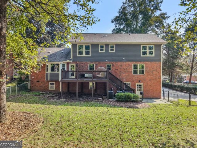831 Montego Way SW, Lilburn, GA 30047