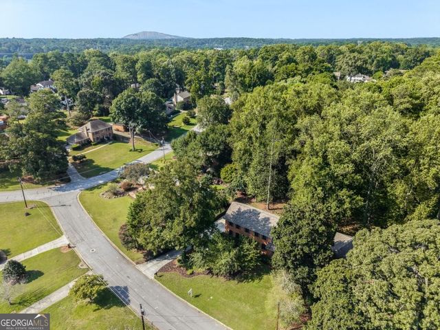 831 Montego Way SW, Lilburn, GA 30047