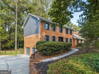 831 Montego Way SW, Lilburn, GA 30047