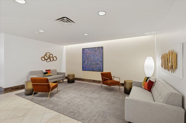 6211 W Northwest Highway G124, Dallas, TX 75225