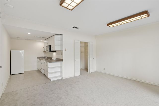 6211 W Northwest Highway G124, Dallas, TX 75225