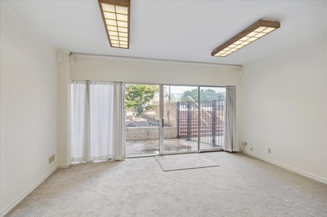 6211 W Northwest Highway G124, Dallas, TX 75225