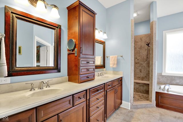 15726 Bethpage Trail, Carmel, IN 46033