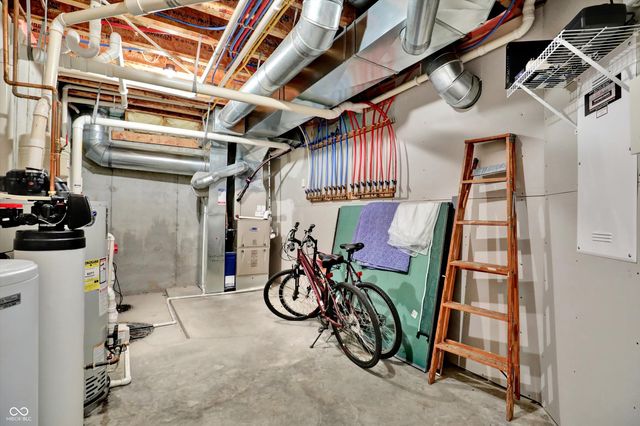 15726 Bethpage Trail, Carmel, IN 46033