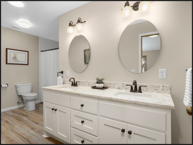8709 Forestview Lane N, Maple Grove, MN 55369