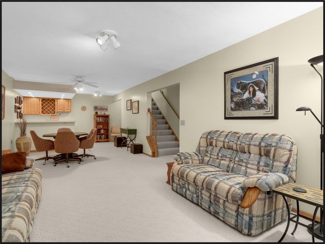 8709 Forestview Lane N, Maple Grove, MN 55369