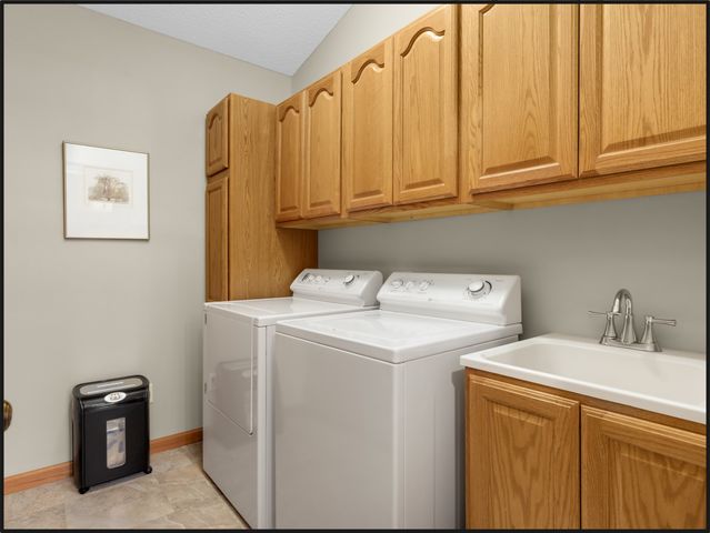 8709 Forestview Lane N, Maple Grove, MN 55369