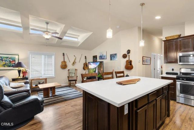 54 Copland 54, Ventura, CA 93003