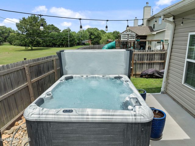1310 Mary Katherine Drive, Maryville, TN 37804