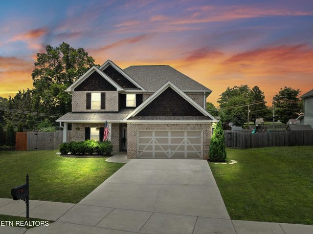 1310 Mary Katherine Drive, Maryville, TN 37804