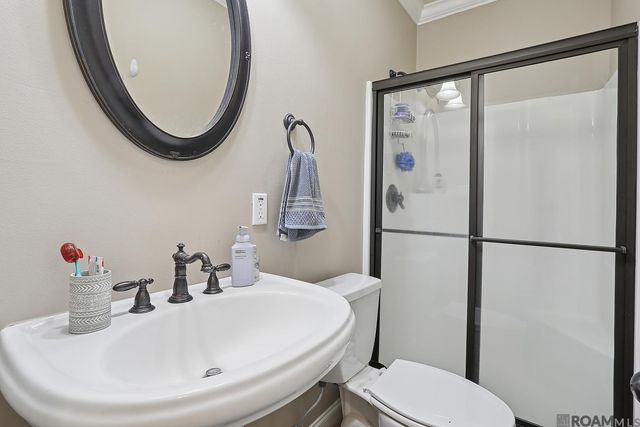 28927 Nottaway Dr, Livingston, LA 70754