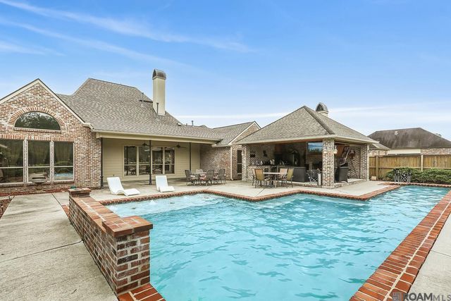 28927 Nottaway Dr, Livingston, LA 70754