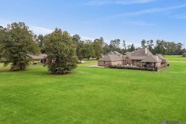 28927 Nottaway Dr, Livingston, LA 70754