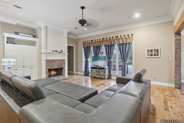 28927 Nottaway Dr, Livingston, LA 70754