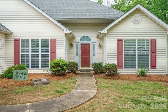 1236 Midlake Road, Kannapolis, NC 28083