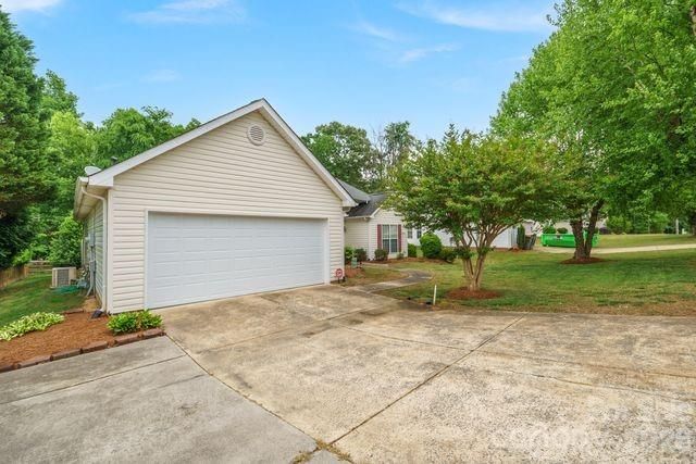 1236 Midlake Road, Kannapolis, NC 28083