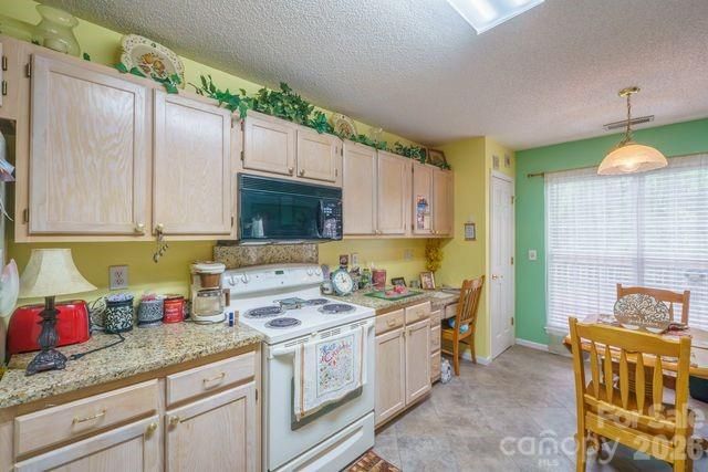 1236 Midlake Road, Kannapolis, NC 28083