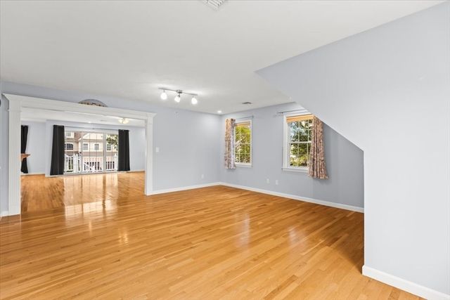 307 Regency Ln 307, Abington, MA 02351
