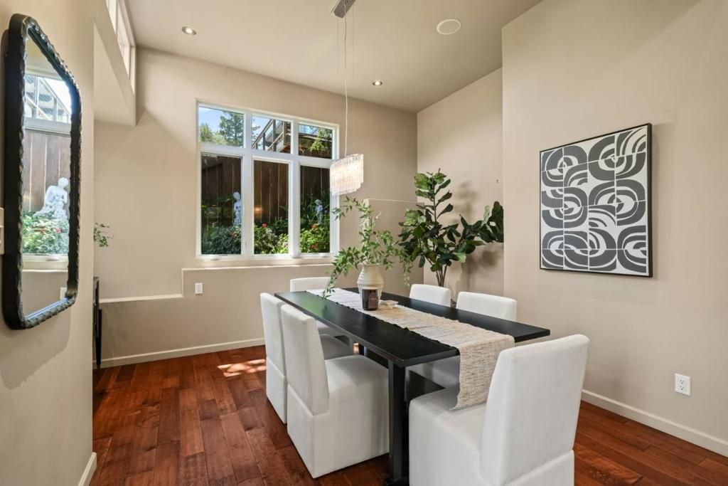 Image 22 of property listing at Address unavailable.