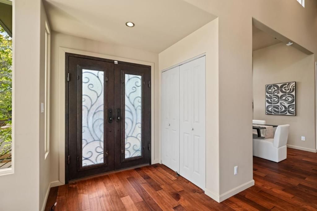 Image 25 of property listing at Address unavailable.