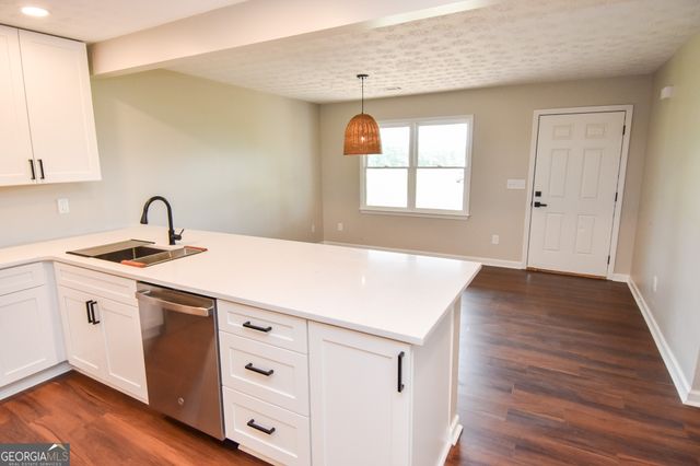 4464 Old Atlanta Rd, Griffin, GA 30223