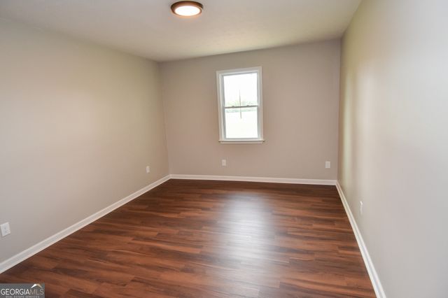 4464 Old Atlanta Rd, Griffin, GA 30223