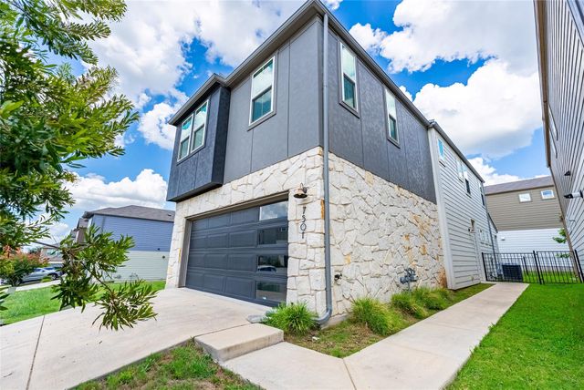 7501 Chesapeake Rail LN 208, Austin, TX 78744