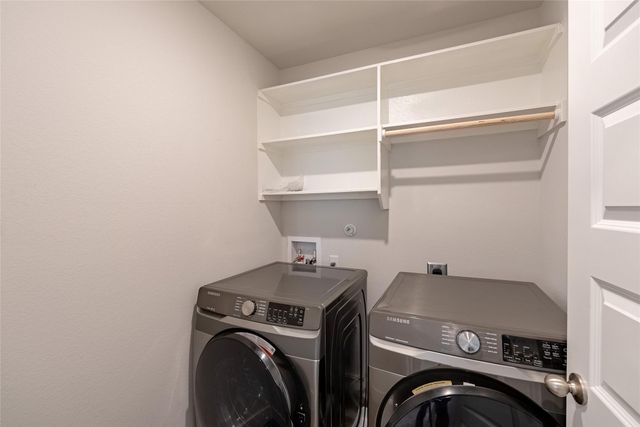 7501 Chesapeake Rail LN 208, Austin, TX 78744