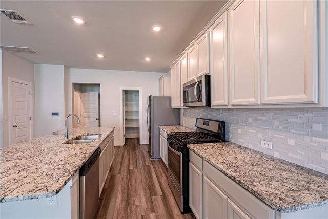 7501 Chesapeake Rail LN 208, Austin, TX 78744