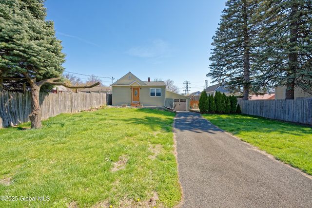 27 Corthell Street, Colonie, NY 12205