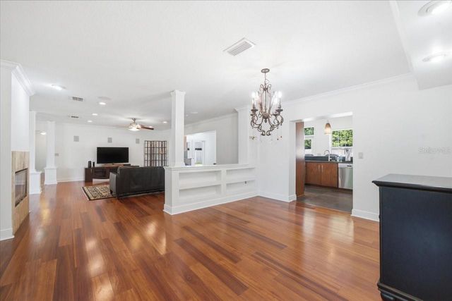 3042 SAMARA DRIVE, Tampa, FL 33618