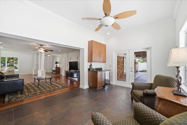 3042 SAMARA DRIVE, Tampa, FL 33618