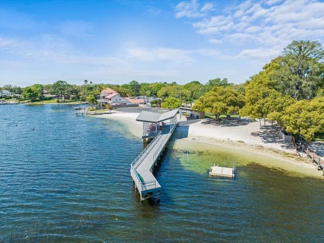 3042 SAMARA DRIVE, Tampa, FL 33618
