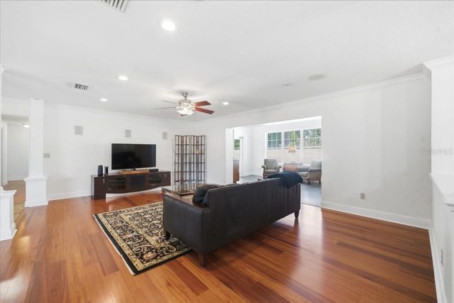 3042 SAMARA DRIVE, Tampa, FL 33618