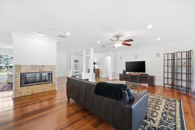 3042 SAMARA DRIVE, Tampa, FL 33618