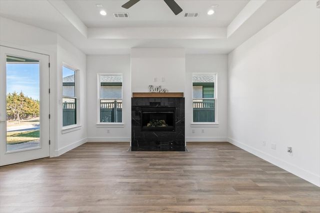 1409 ETHAN Circle, Midlothian, TX 76065