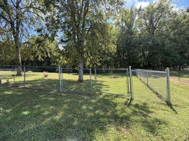 365 Royal Garden Dr, Murfreesboro, TN 37130