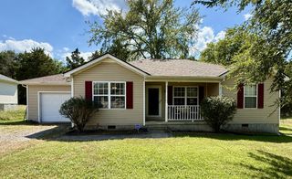 365 Royal Garden Dr, Murfreesboro, TN 37130