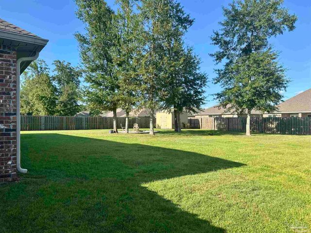 320 Nowak Rd, Cantonment, FL 32533