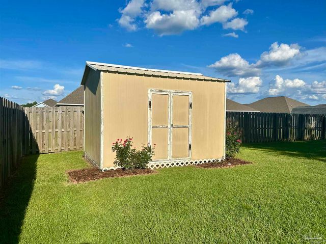 320 Nowak Rd, Cantonment, FL 32533