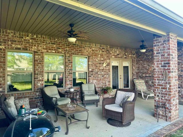 320 Nowak Rd, Cantonment, FL 32533