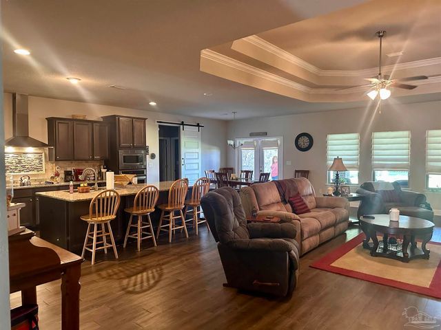 320 Nowak Rd, Cantonment, FL 32533