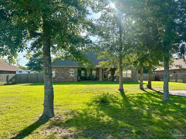 320 Nowak Rd, Cantonment, FL 32533