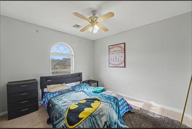 910 Raintree Court, Siloam Springs, AR 72761