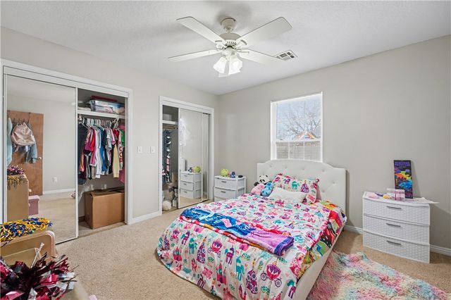 910 Raintree Court, Siloam Springs, AR 72761